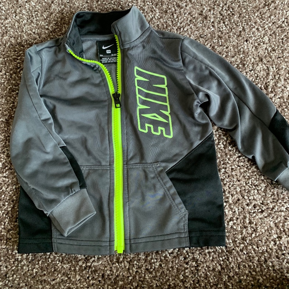 KIDS NIKE JACKET 18M